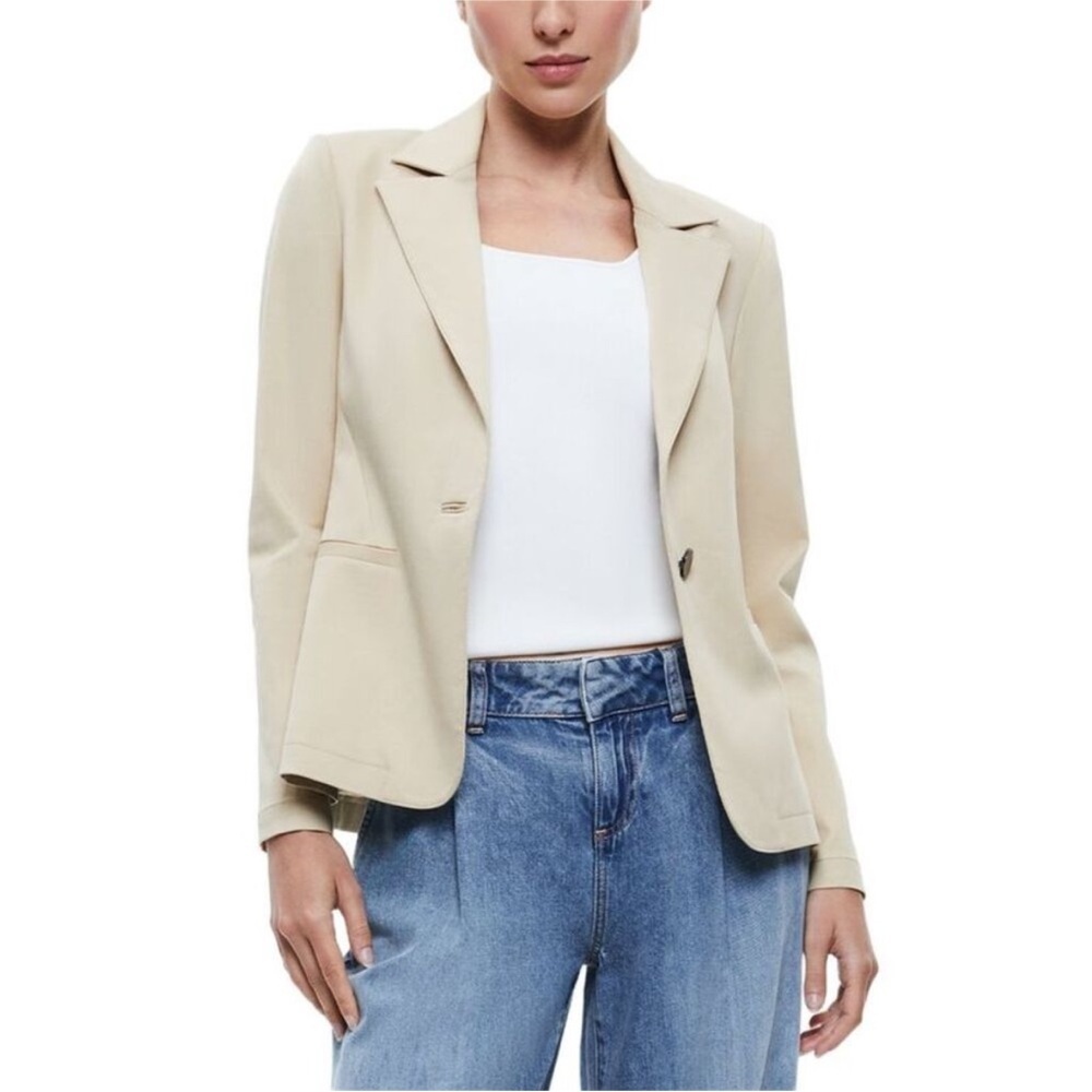NWT Alice + Olivia 4 Macey Chino Blazer in Tan